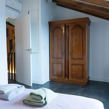 Casa Loma Manolo
